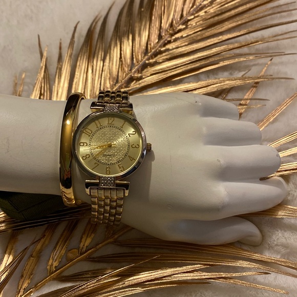 Quartz Watch Set - Picture 2 of 6